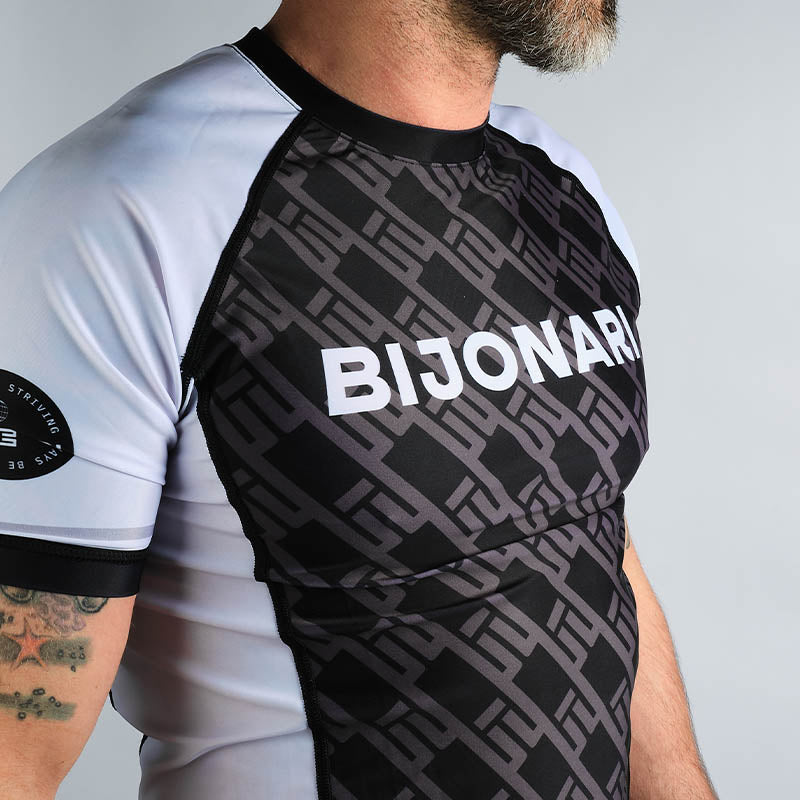 STRIVE COMP Ranked Rashguard Black/White