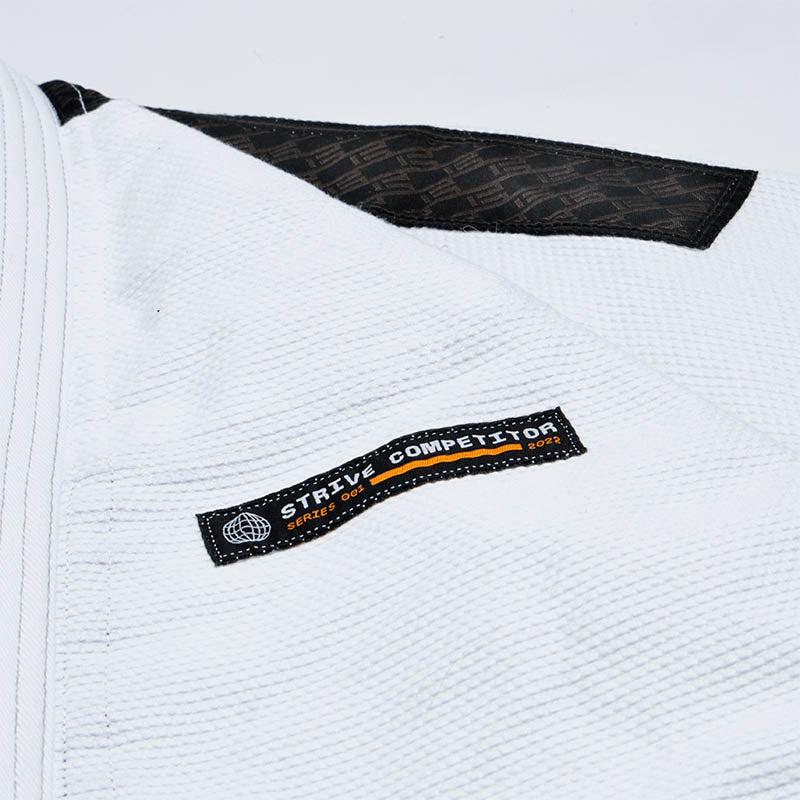 STRIVE COMP Kimono White