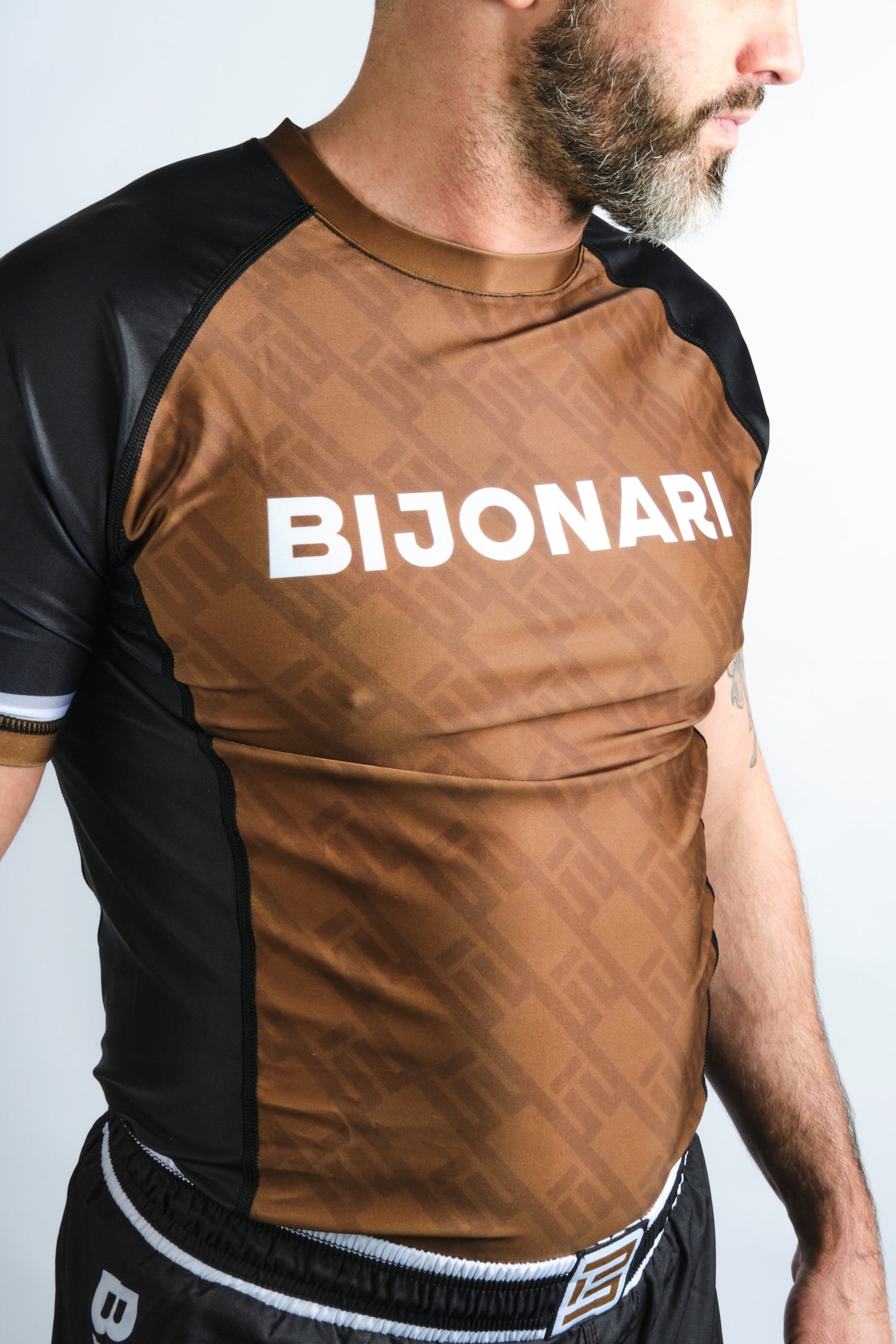 STRIVE COMP Ranked Rashguard Brown